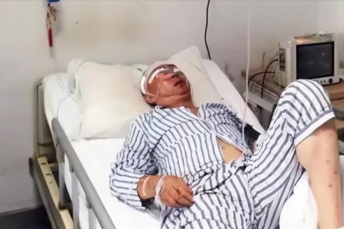 江苏南通，儿子遭遇车祸身受重伤，母亲救子心切，果断拿出26万元用于抢救儿子，儿子