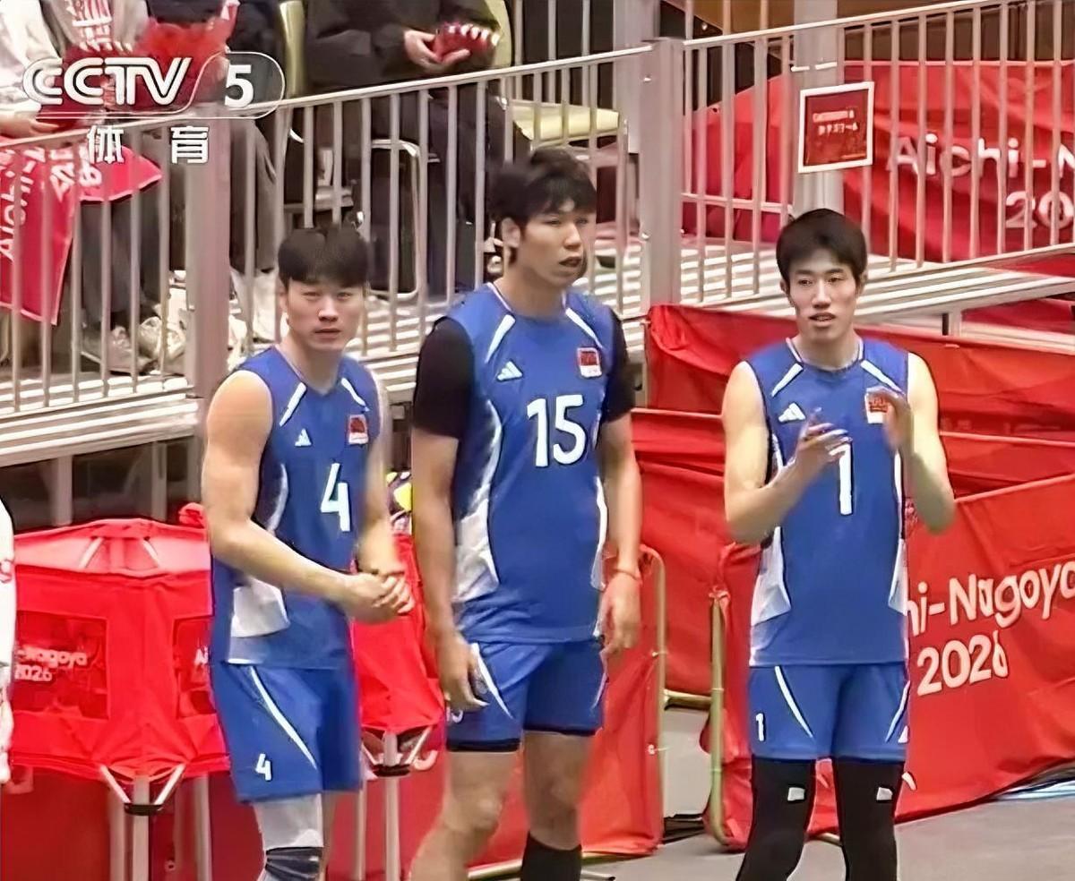 李磊、彭世坤、温子华三人是杭州亚运会期间中国男排阵中讨论度最高的球员，但真实情况