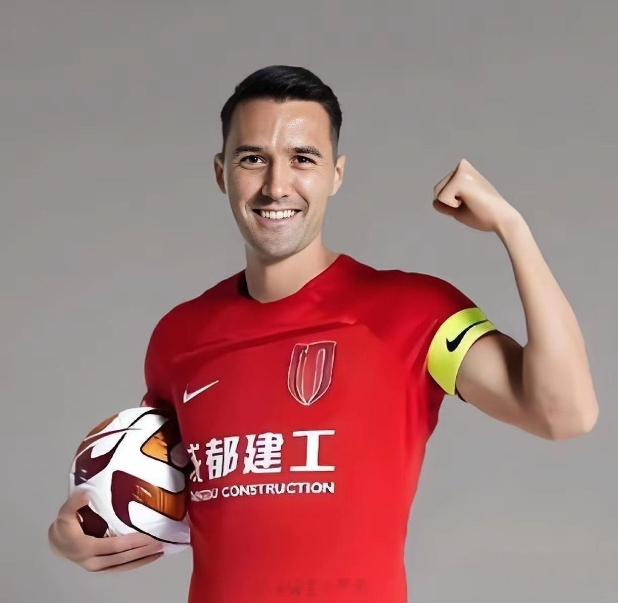 新规出台第一位受害人出现了中足联新规：国内球员顶薪税前500万元，还不能签“阴阳