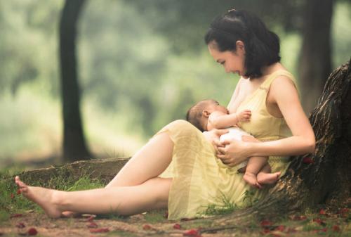 哺乳期间遇到这几件事, 一定要停止喂养