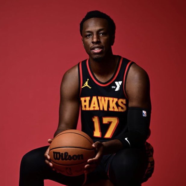 奥孔古近三场场均26.7+6+3+1.7+1.7