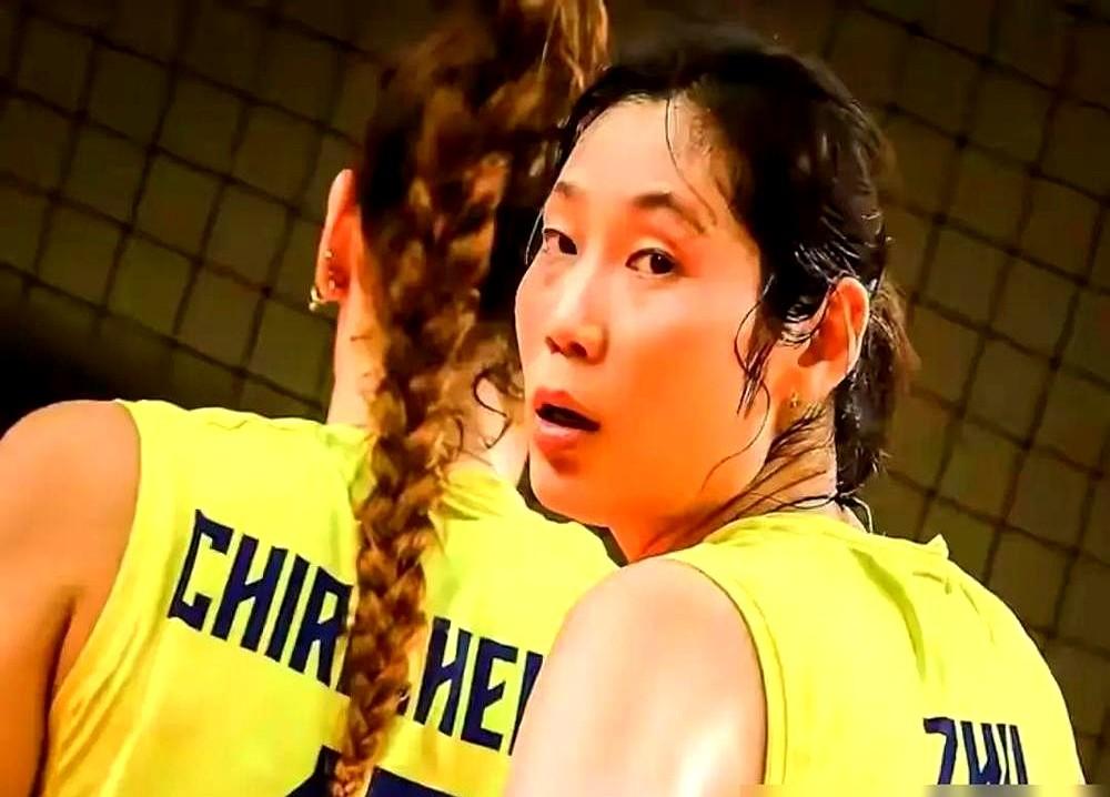 22岁小将被豪门盯上当“朱婷平替”？庄宇珊这妹子真不是盖的。空降意甲垫底队，