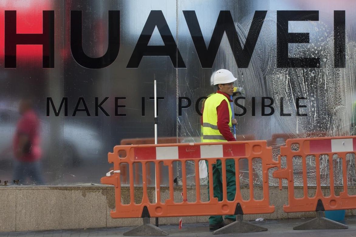 拆完华为才发现上当了！英国砸44亿德国掏165亿，结果专利费一分没少交，