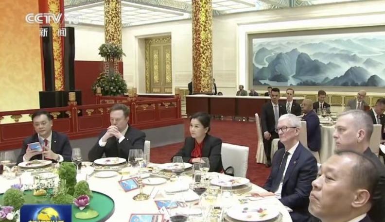 今天的中国，真的有点像二战前的美国，很多普通人籍此实现了“中国美”。这次美国访华