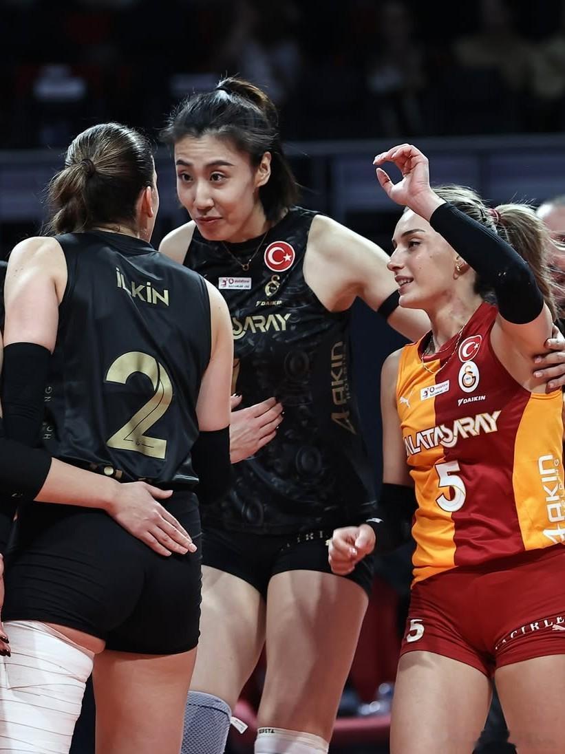 🟡🔴加拉塔萨雷主场3-1力挫上一轮战胜伊萨奇巴希、气势正盛的阿拉斯货运。国