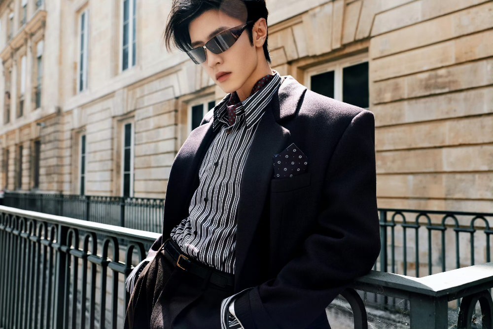 x圣罗兰2027夏季男士时装秀巴黎时装周男装周帅💥给巴黎一点小小的震撼