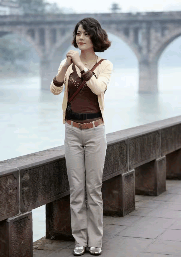 复旦大学陈果说：“任何男人和女人，只要他们是异性，只要在一起相处时间长了，他