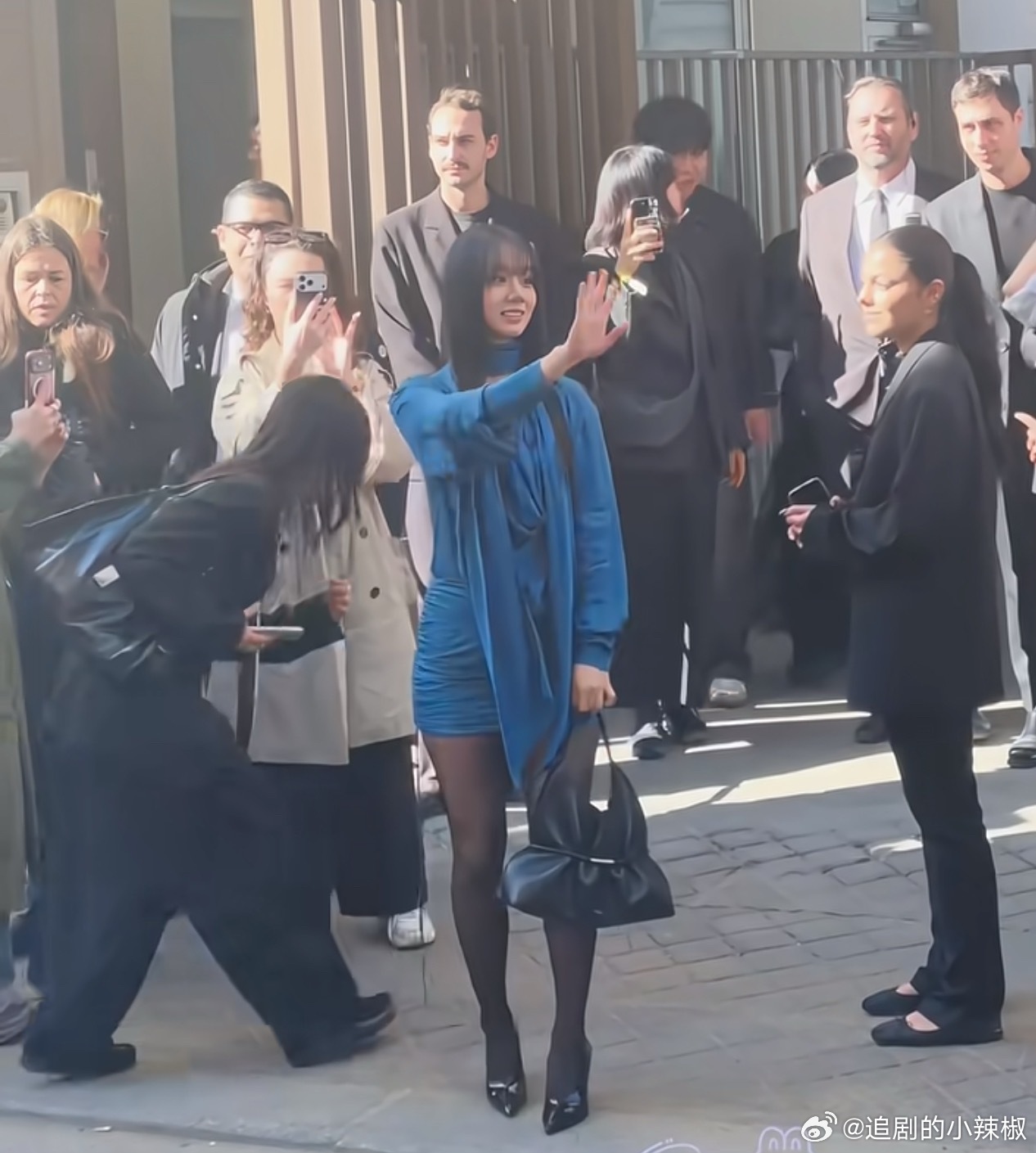 老天造型师拖出去