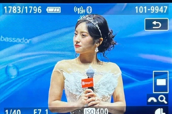 沈月的身材又被热议了，网友问她为什么就不狠下心来减个肥…​​​