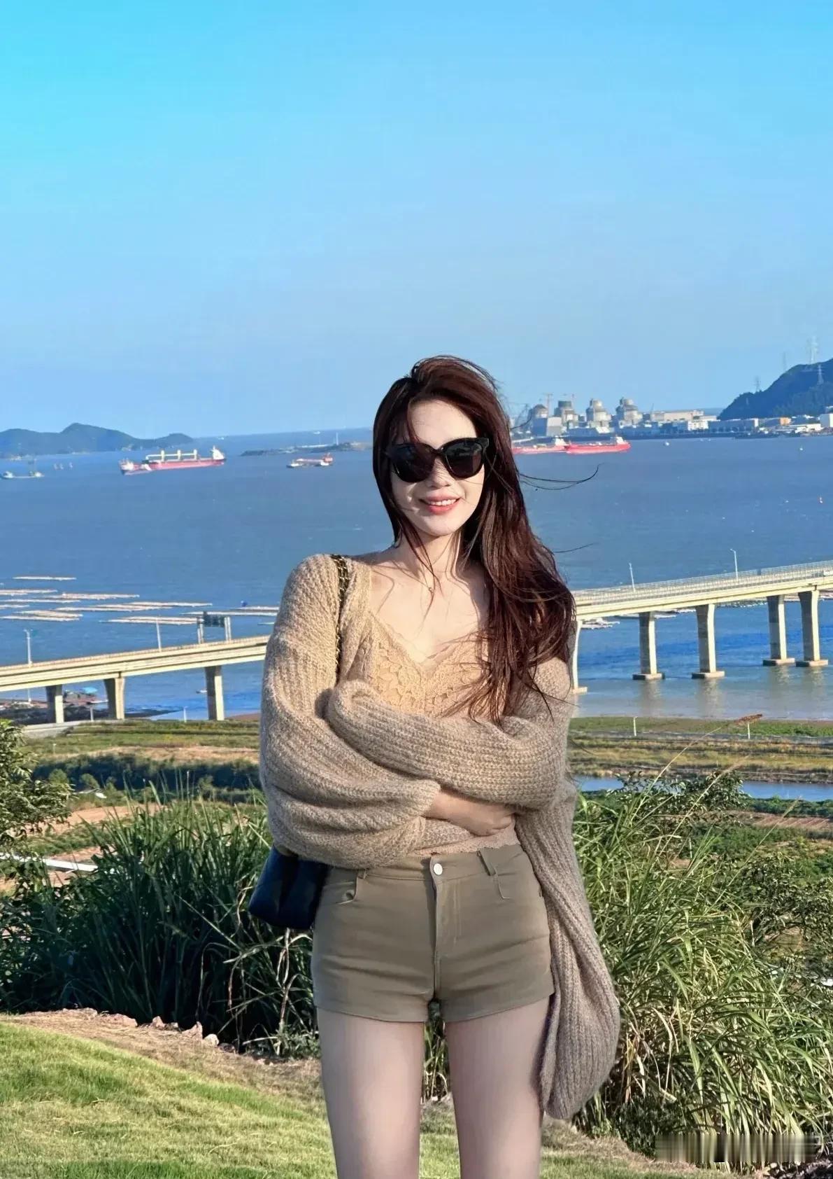 北宁公园的四季我还是最喜欢秋天，落叶🍂带走淡淡的忧伤，太阳🌞依旧温暖。