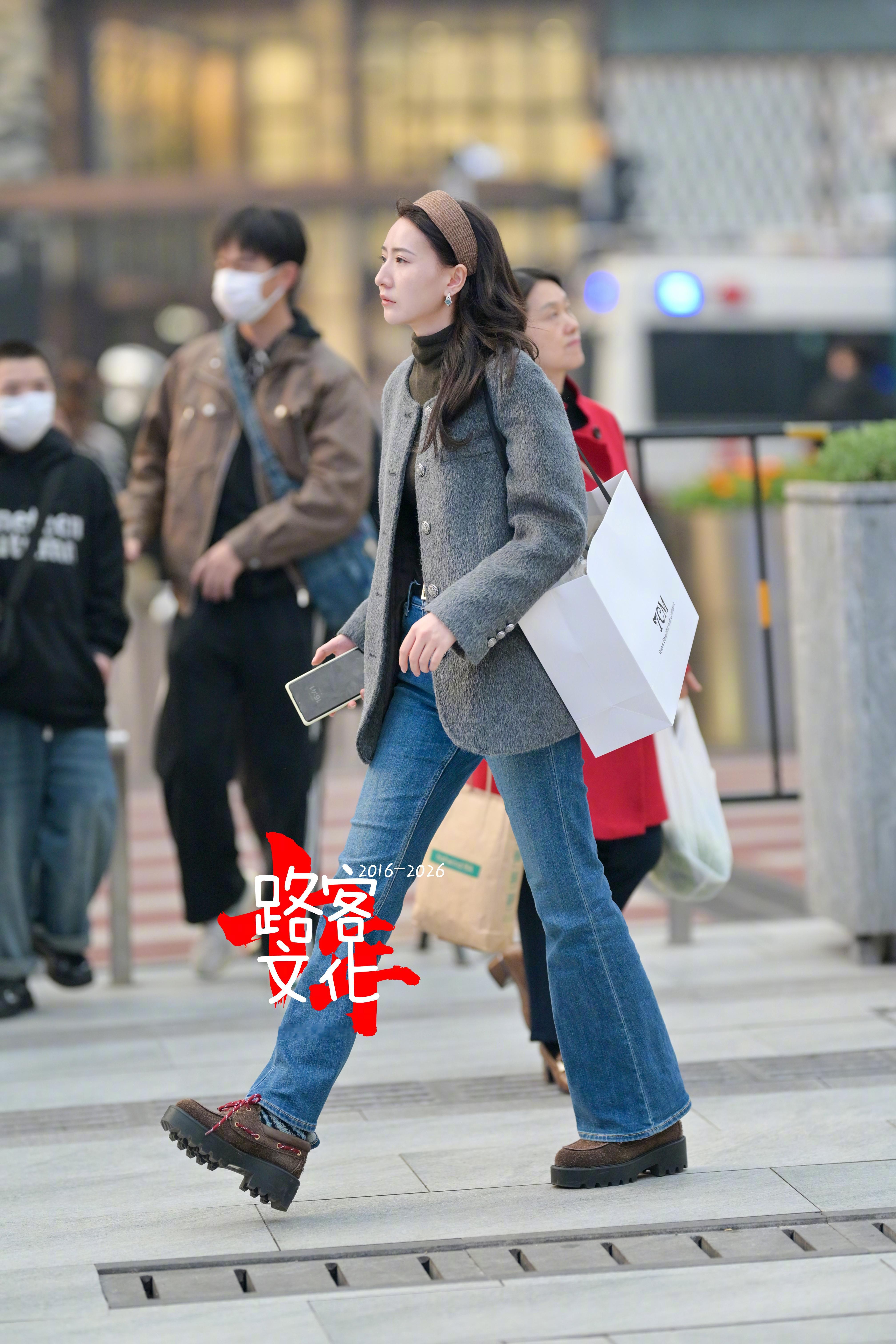 穿搭不错颜色很复古很流行