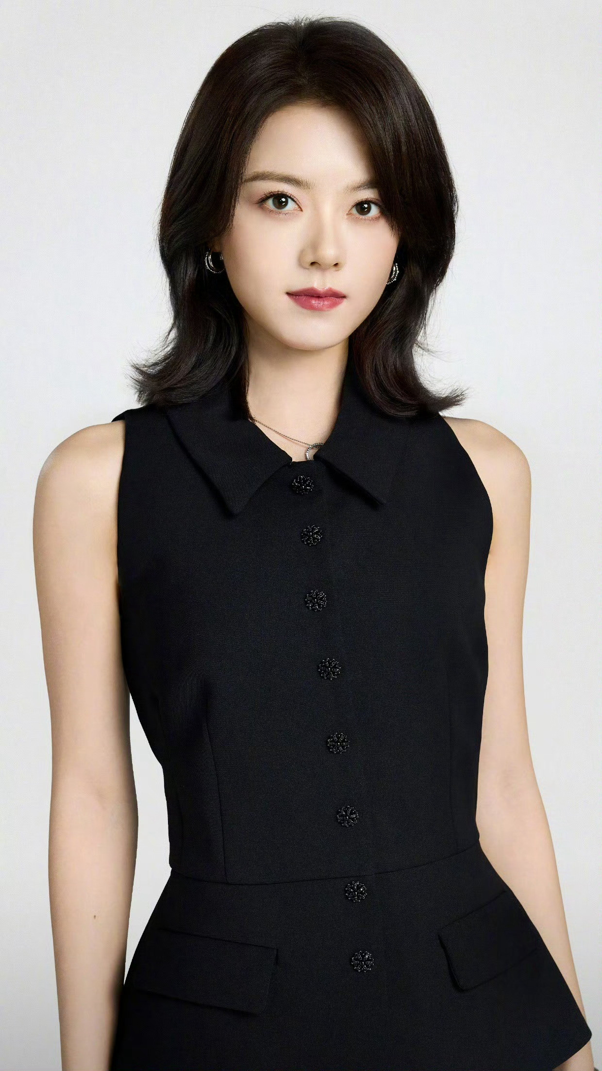 赵今麦领衔主演无可替代一路看着长大，赵今麦从中学生演到职业女性了[点赞][羞嗒