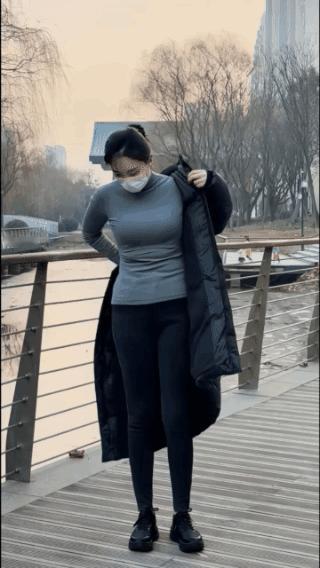 行政美女，美丽但不做作，漂亮却很内敛！