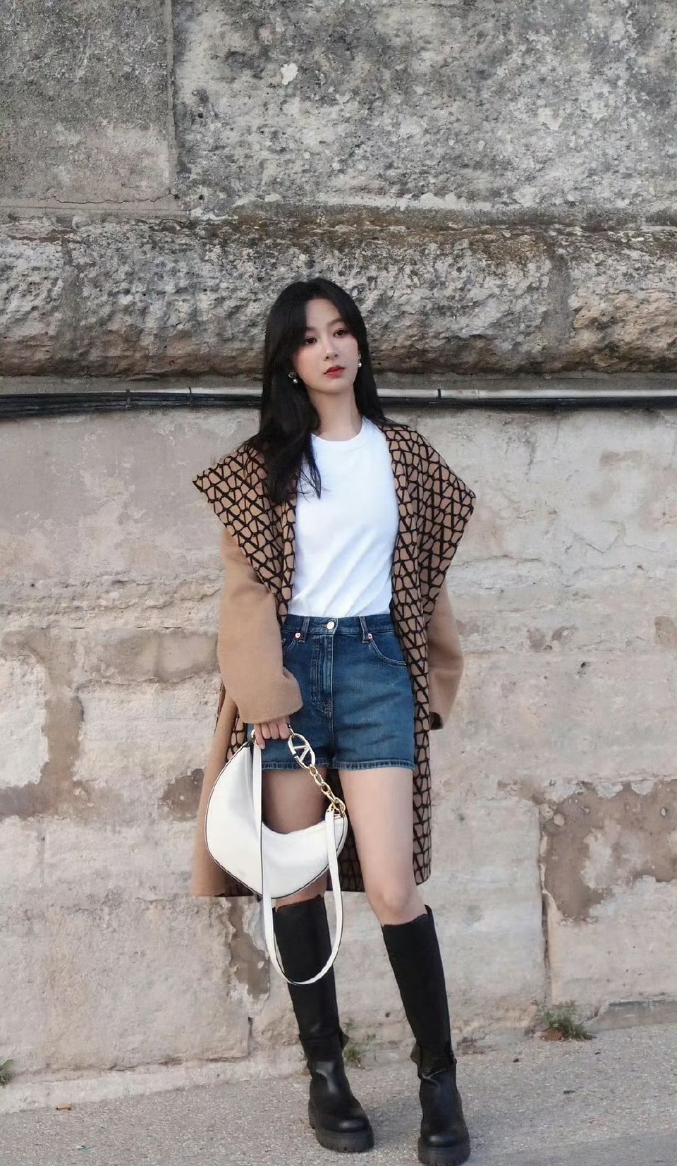 杨紫还是好好拍剧吧，一点时尚感都没有