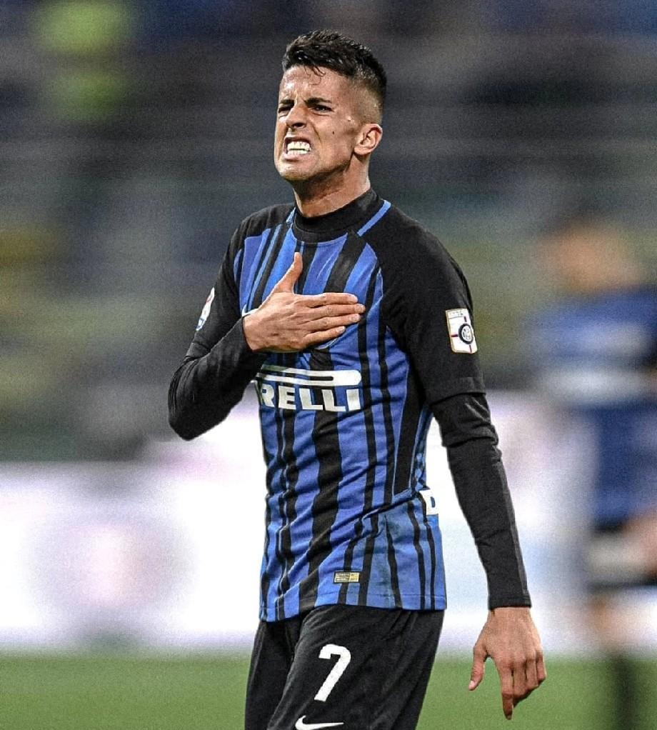 坎塞洛同意加盟国际米兰！根据天空体育记者巴尔扎吉的消息，国际米兰与利雅得新月的谈