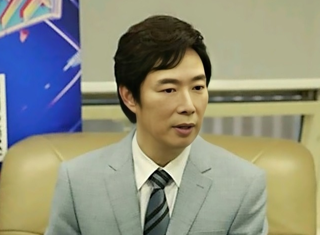 费玉清隐退6年默默捐千万救流浪猫狗真正的体面从不在聚光灯下早些年他在香港开演唱