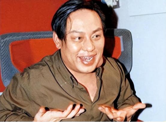 罗兆辉喝得微醺，说：“女人这东西，你给她100万，她跟你装圣女；你给她1000万