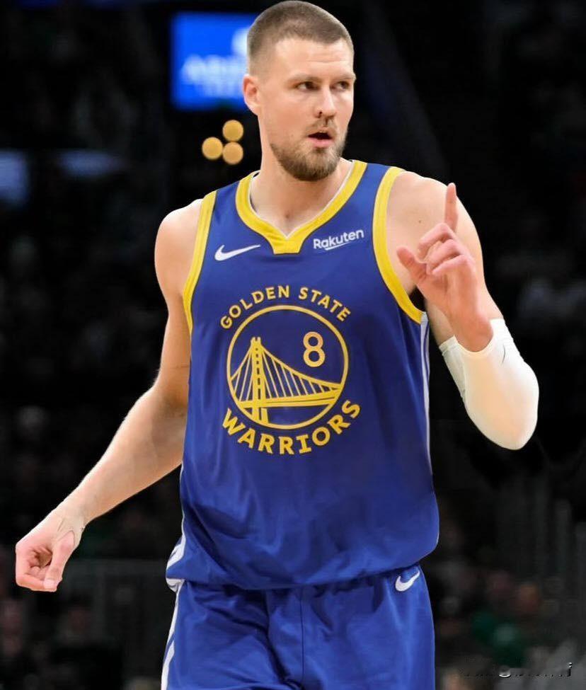 波尔津吉斯强是强，就是出场数太少了啊：22-23赛季：在奇才，打了65场，场