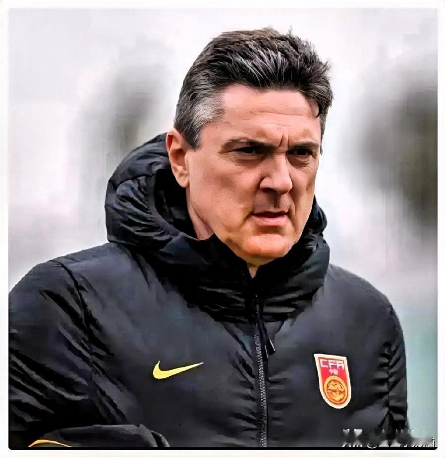 U23国足主帅安东尼奥赛后采访都说了什么？这支U23国足让人大跌眼镜！3-