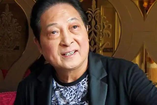 2005年那会儿，向华强将气功大师王林引荐给了赌王何鸿燊。谁知，王林刚表演完，何
