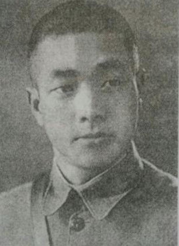 1947年，国军军长听说自己的儿子被当成共产党抓了起来，气坏了：“我在前线和共产