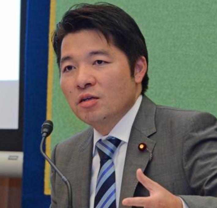 8月19日，日本政坛传出一个耐人寻味的消息，长期关注中日关系的日本议员伊佐进一公