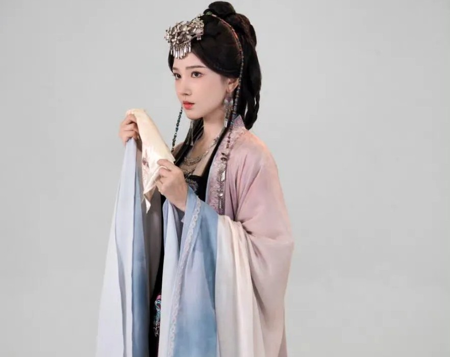 陈小纭《聊斋》造型太出圈！配角风格很易小雅，全员美人引期待！​​​
