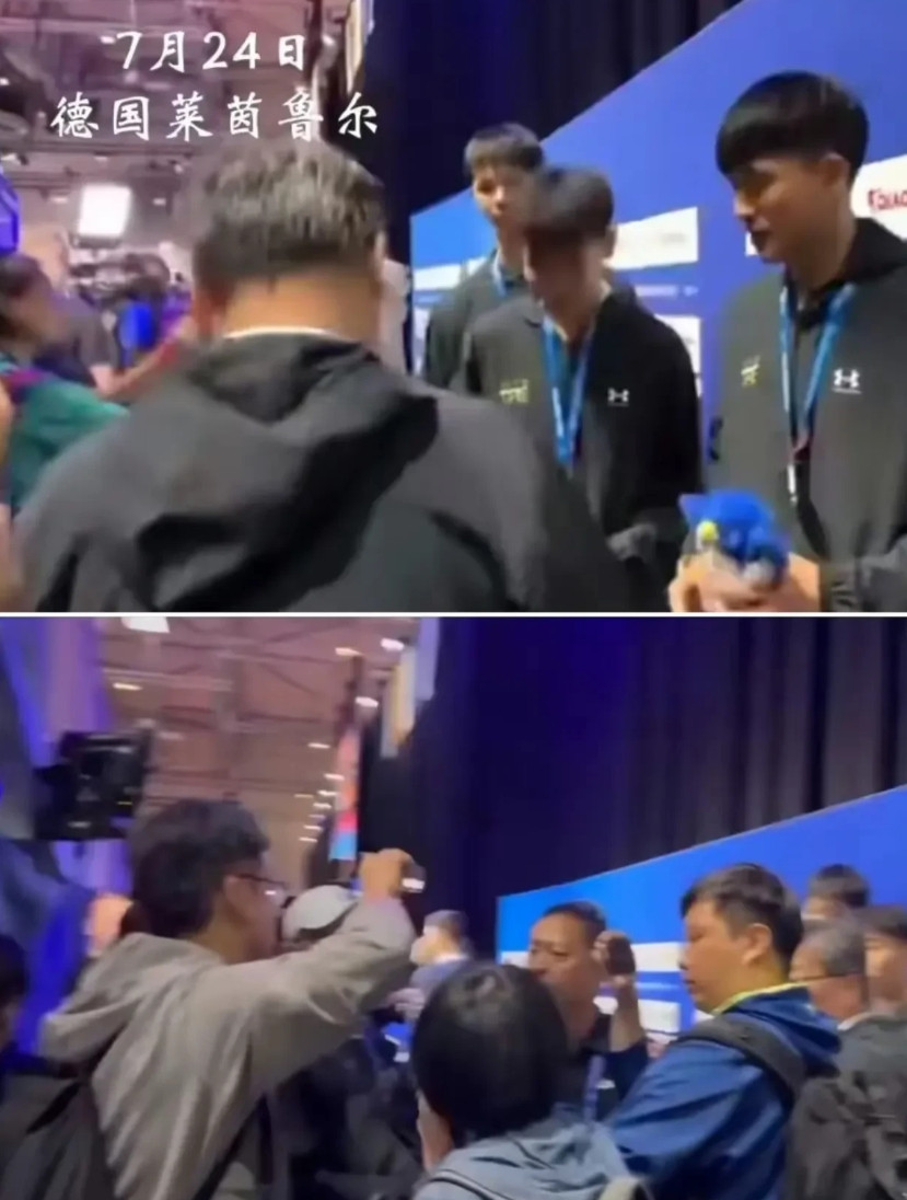 德国大运会台湾代表团拿出“中华民国”旗帜，这分明是公然挑衅一个中国原则！之前世大