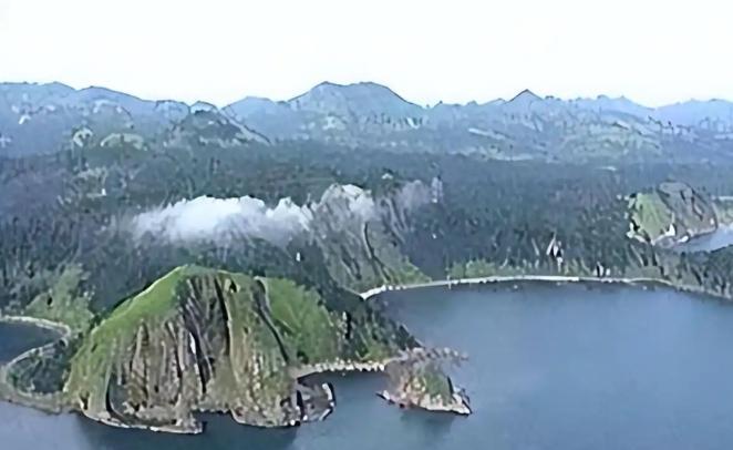 日本询问北方四岛该归属谁？我国说了两句话，直接让日本万分紧张。北方四岛一直是世界