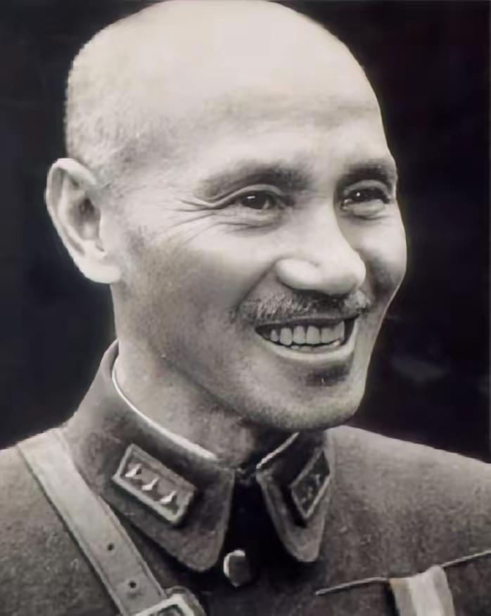 1963年10月8日，身在台湾的蒋介石接到一封十万火急的电报，电报里表示，中国大