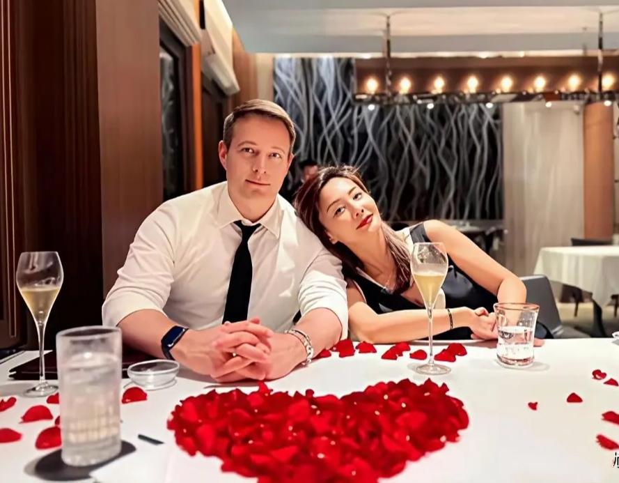结婚16年！当年被全网骂“二婚捞女”的马雅舒，如今反倒活成了人生赢家？