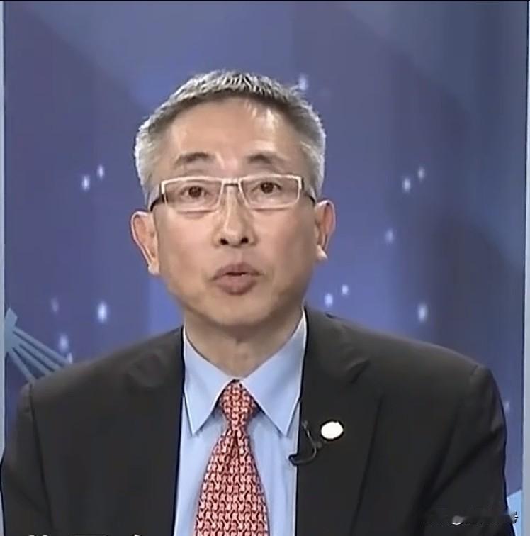 台湾时事评论员王丰：我小时候四五岁就偷听大陆的广播。那时候人很小，对统一没有什么