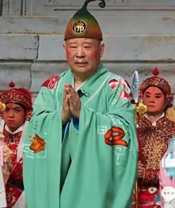 全员沉默不是摆烂，是风波里最谨慎的一步棋！很多人都在等着德云社站出来说句话，或是