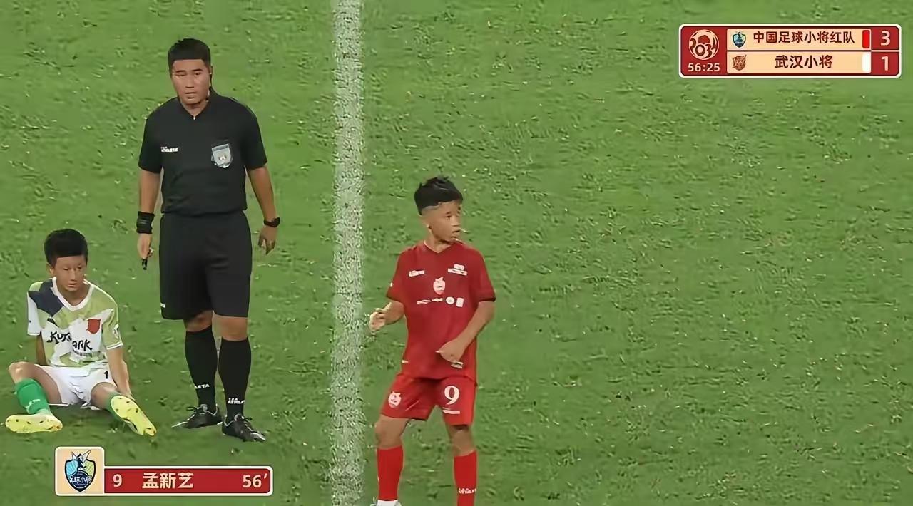 3：1，中国足球小将又赢了！经过60分钟的鏖战，以孟新艺为代表的中国足球小将明星