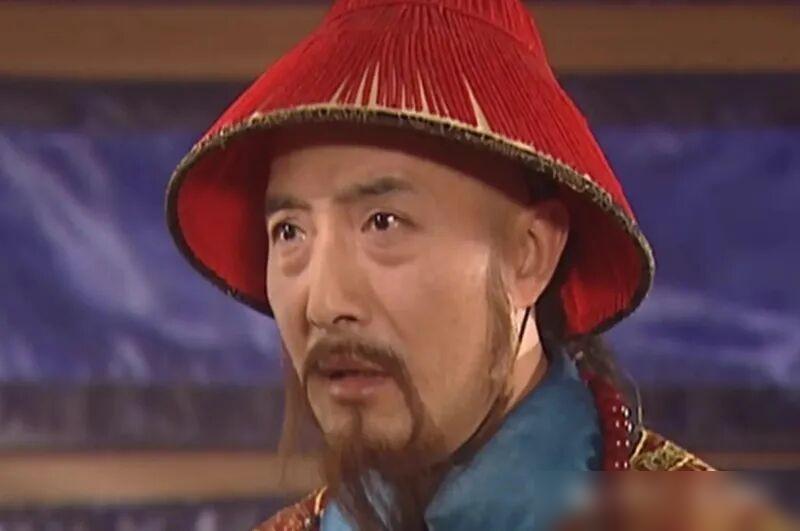 他演了司马昭，演了明珠，演了洪秀全，你大概率叫不出他的名字。94版《三国演义