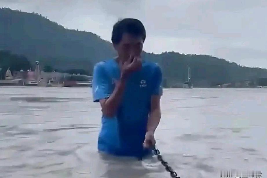 日本驻印度大使小野启一为什么要去恒河沐浴？小野大使这次选择恒河沐浴的地点是瑞