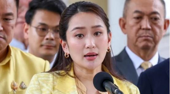 柬埔寨求锤得锤！先得罪了中国，后打泰国的脸，现在好了，中国啥也不做就看着，先让泰