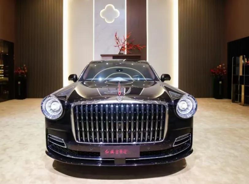 718万买台“移动丹霞”？红旗金葵花国礼定制版太会玩红旗金葵花国礼“丹霞”