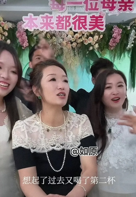 大家发现了没？有钱人带货数据很好，人也很多！解清帅是一家人，哥哥嫂嫂妹妹还有女朋