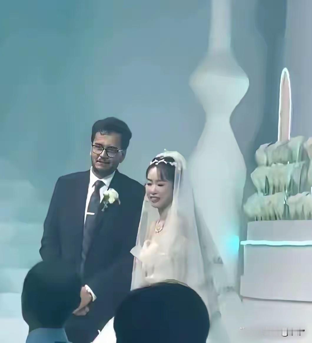 江苏励志女终于如愿以偿嫁给印度人了，好消息是这场婚礼受到了当地极大的关注，坏消息