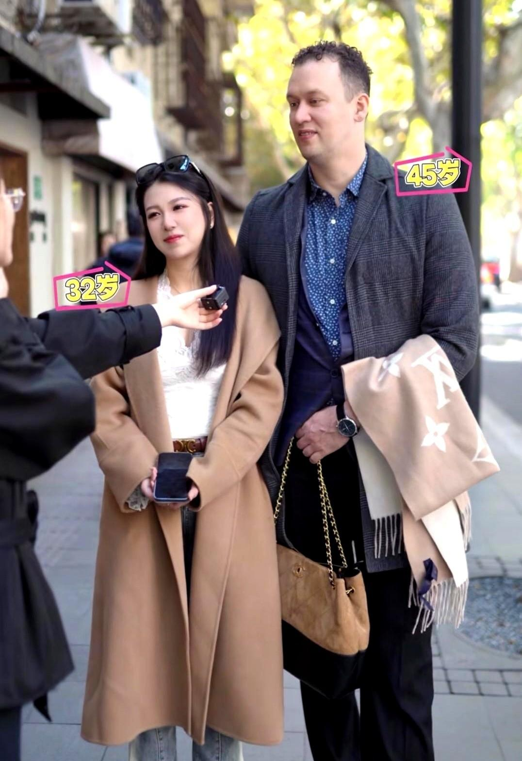 在这个跨国婚姻日益普遍的时代，一对夫妻的模式正成为新趋势：丈夫在多伦多...