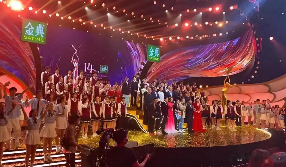 第16届金鹰节拉开帷幕！各项大奖明晚才会公布结果，马伊琍、闫妮等演员竞争最佳女主角，男演员那边于和伟