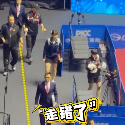 太可爱了，莎莎比赛前，带着刘炜珊和教练，又走错路了。11.10，全运会单打1