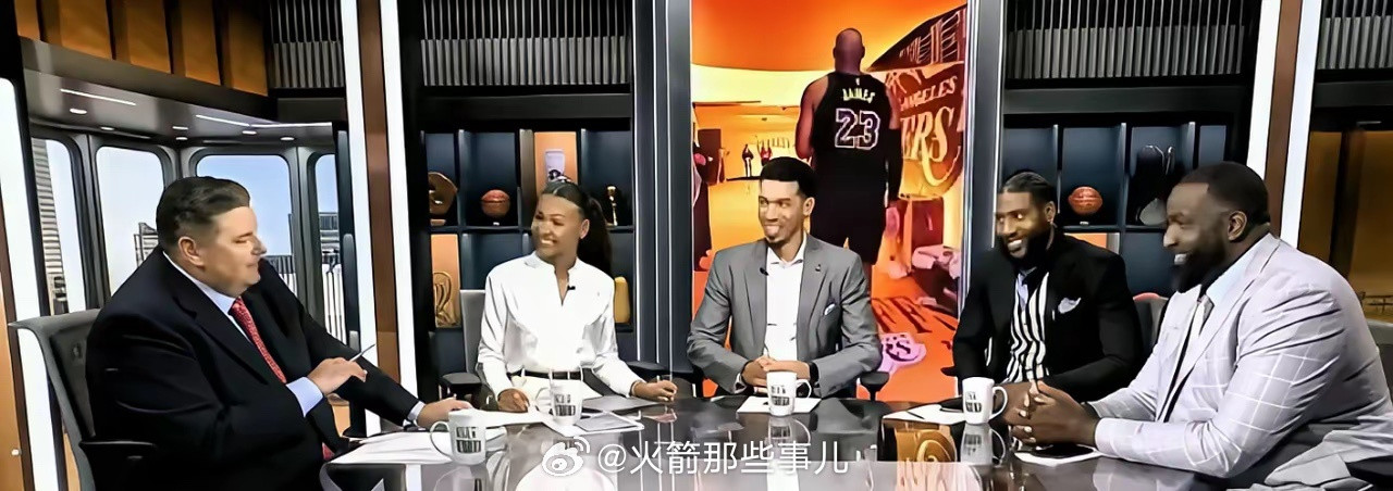 7月1日未到，湖人和詹姆斯已先表态。球队催他快决定，晚了难留大合同操作空间；詹姆