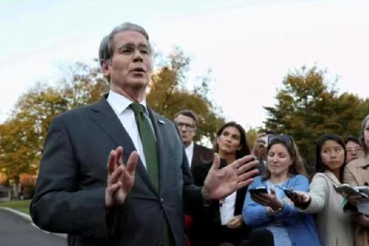 11月17日，路透社报道:“美财长贝森特表示，美方希望在感恩节前与中国敲定稀土最