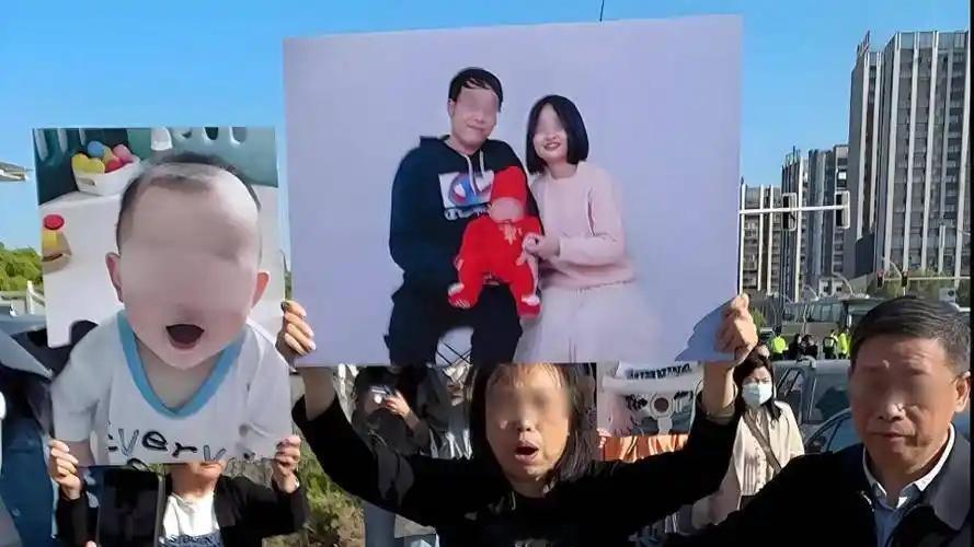 这下全国人民都要崩溃了！景德镇撞一家三口的凶手，竟只是死缓！更闹心的是，如