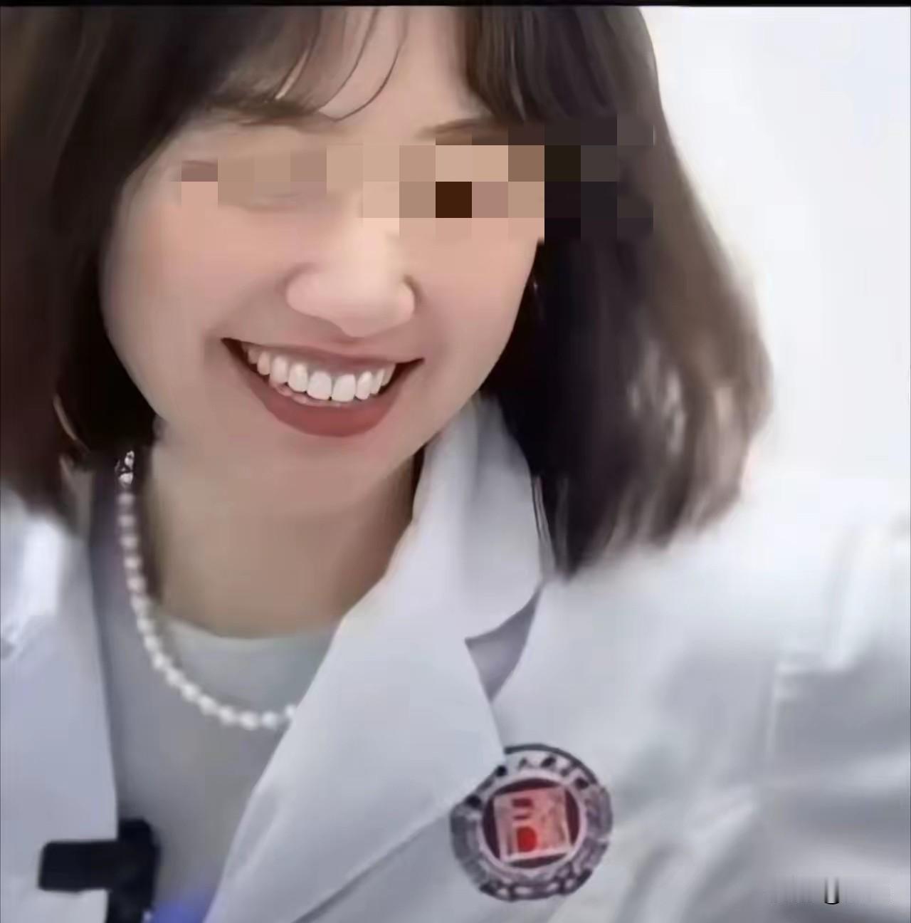 曾主任给我们诠释了什么叫喜欢一个人是可能嘴上说了不算，但是生理上的喜欢是真的喜欢