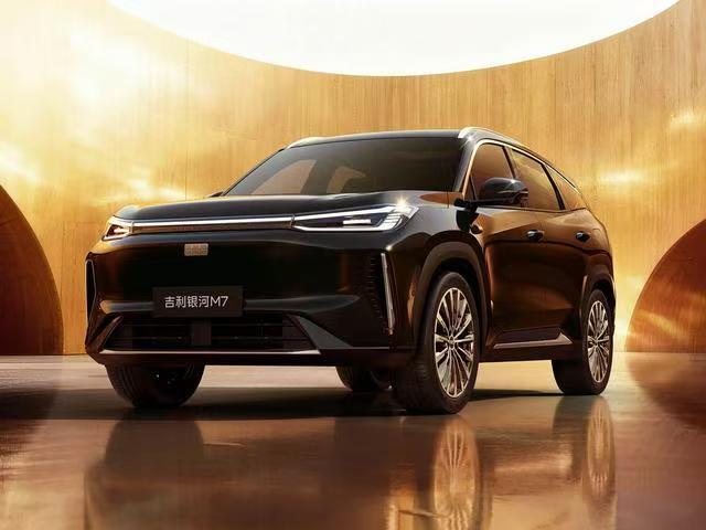 吉利银河M7远航家正式上市，限时10.98万起4月28日，吉利银河M7