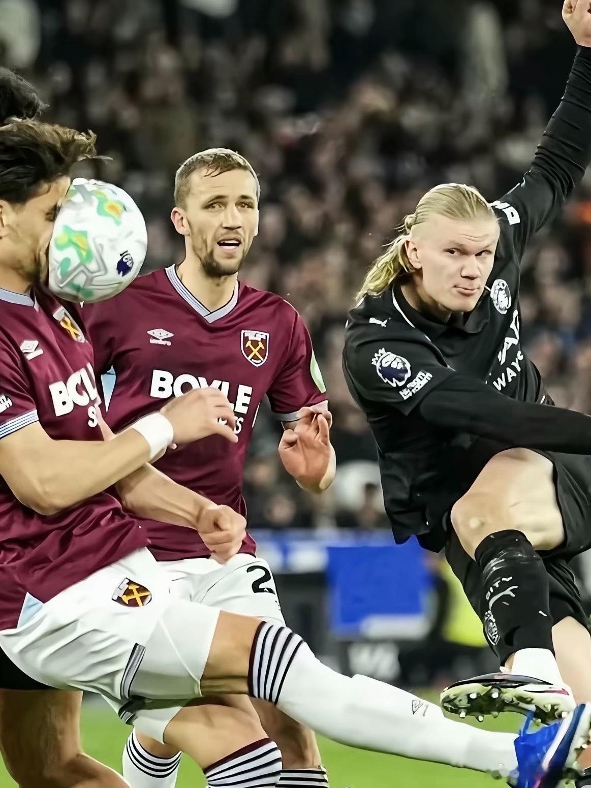 最近只要刷到哈兰德⚽️世界杯⚽️的视频，就忍不住乐哈宝实在是个巨型开心果。世界杯