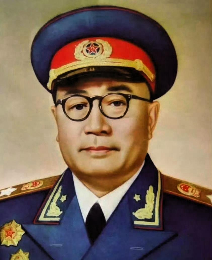1986年刘伯承元帅病逝，参加完追悼会后，陈士榘满心悲痛，向子女道出了刘伯承坎坷